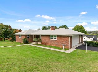 2001 4th St, Radford, VA 24141