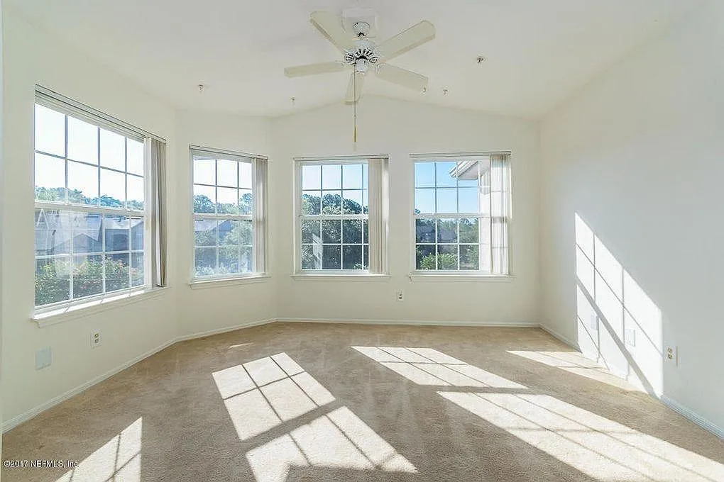 2 bed, 1212 sqft, $1,650 — Photo 3