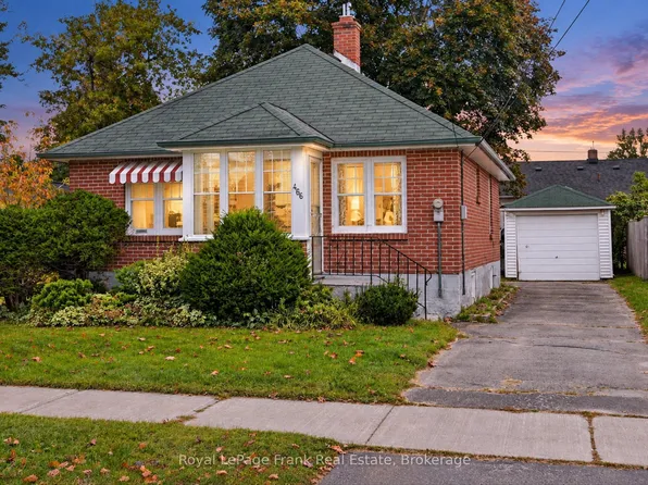 466 Edison Ave, Peterborough, ON K9J 4G3