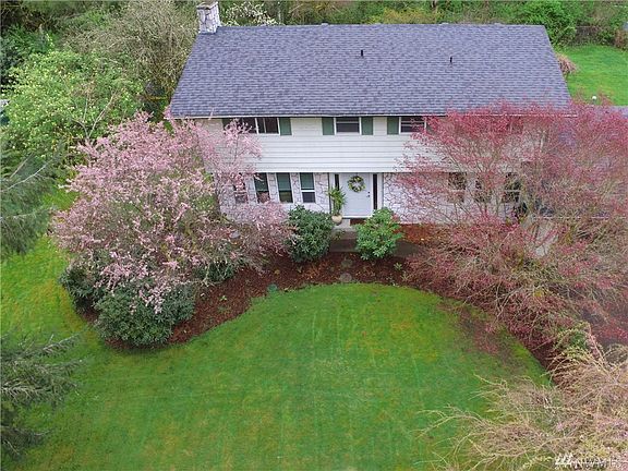 3rd image of 5238 Windemere Dr SE