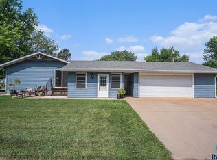 300 W 3rd St, Tea, SD 57064