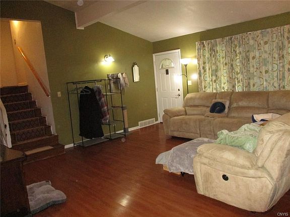 4th image of 3 Elderberry Ln