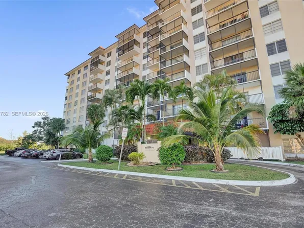 4164 Inverrary Dr APT 815, Lauderhill, FL 33319