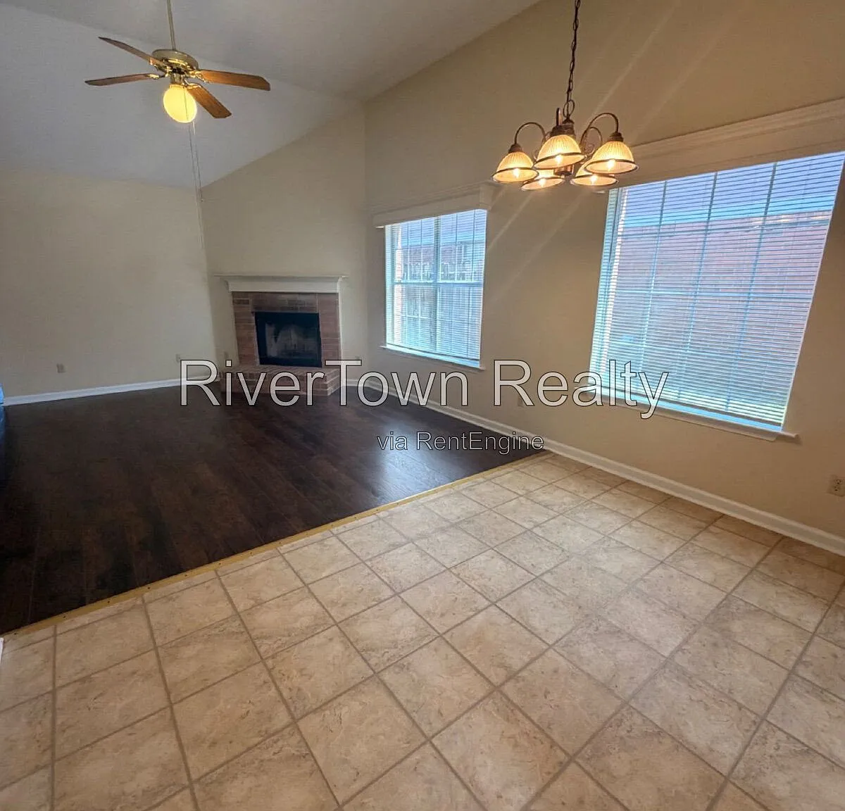2 bed, 2.0 bath, 995 sqft, $1,295 — Photo 4