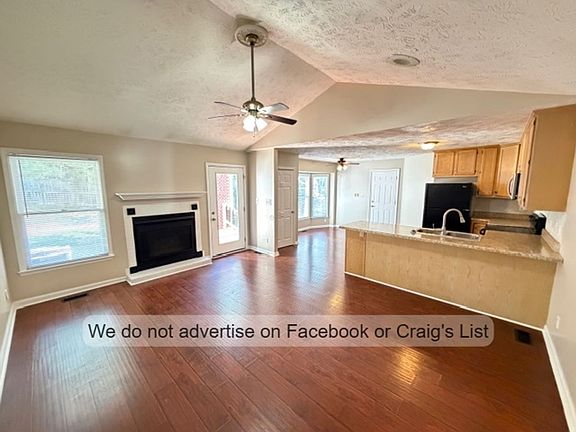 3rd image of 321 Abbottswood Dr