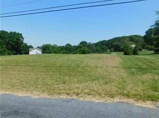 82 Tumble Creek Rd, Easton, PA 18042