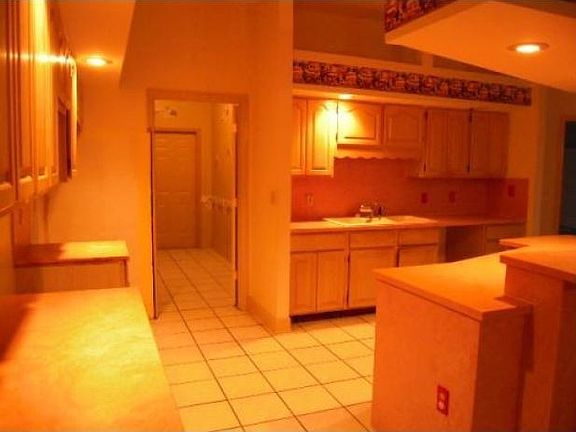 4th image of 1656 Lisa Ln