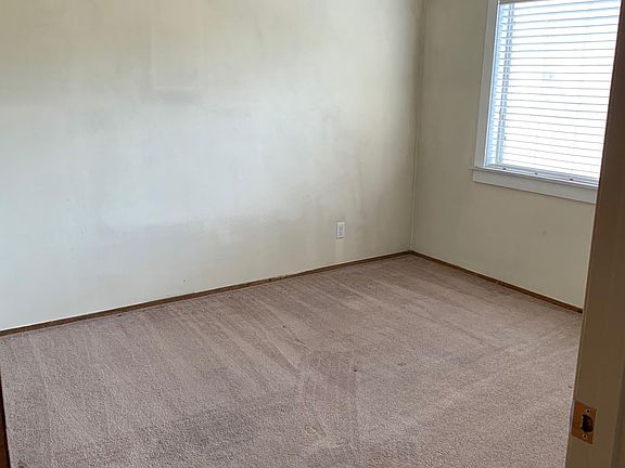 5th image of 1266 Hopkins Ave APT 1