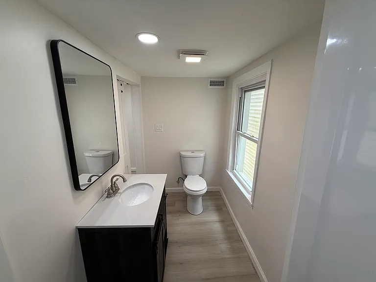 108 W Green St #110 — Photo 19