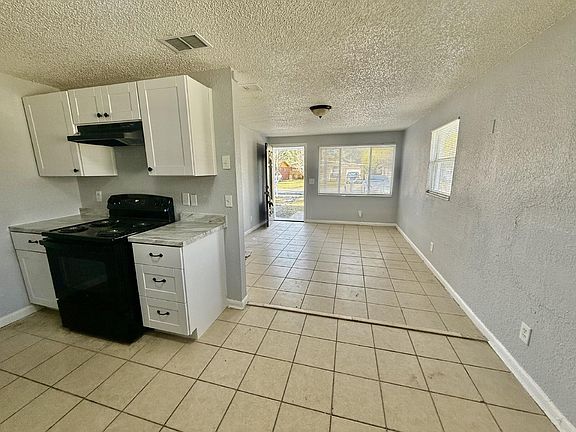 4th image of 2540 W 25th St