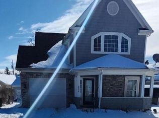 38514 N Beachview Rd, Willoughby, OH 44094