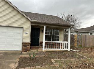 1441 Fredonia St, Springdale, AR 72762