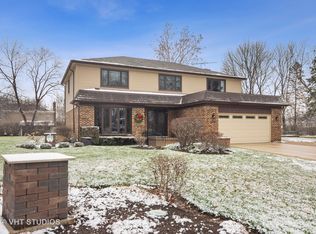 1044 W Austin Ln, Palatine, IL 60067