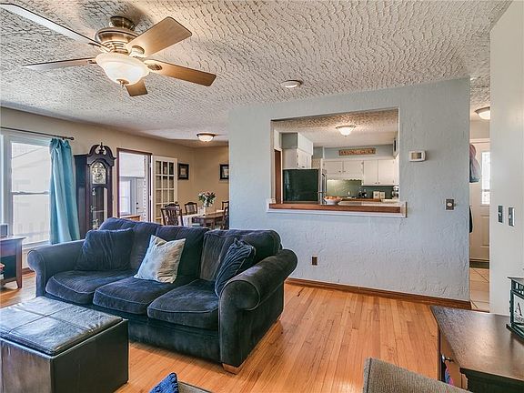 5th image of 9917 Sunnymeade Pl
