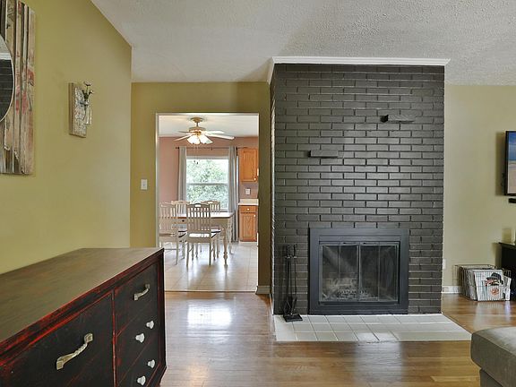 5th image of 2433 Chinquo St