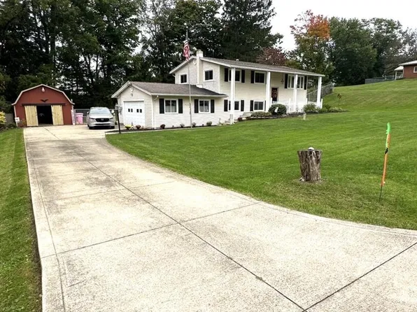 2145 Meadowood Dr, Mansfield, OH 44903