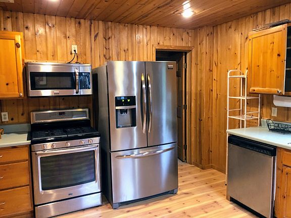 3rd image of 3404 N Nokomis NE