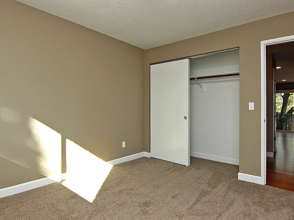 Baird Street Apartments