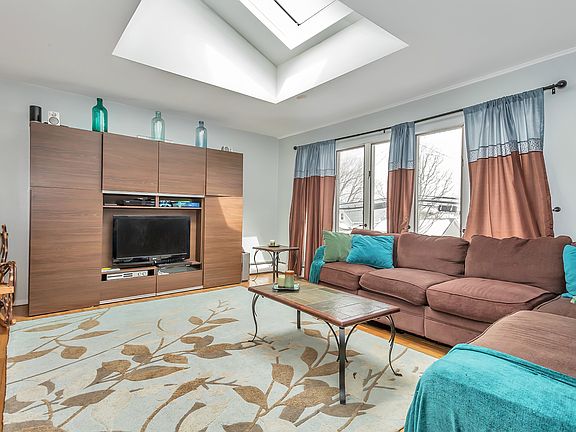 2nd image of 3726 Carrel Blvd