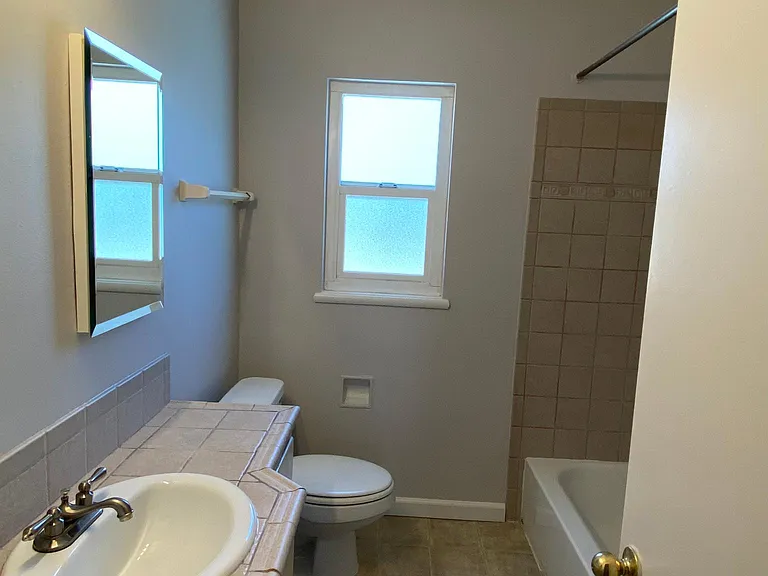 511 Bancroft Ave #5 — Photo 12