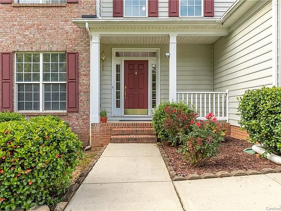 4th image of 176 Walmsley Pl