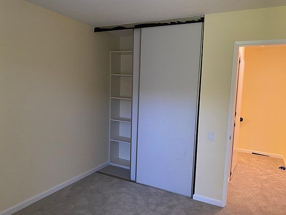 5th image of 5024 Bridgepointe Pl