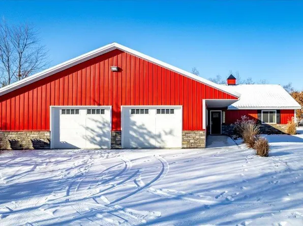 32616 Vale St NW, Cambridge, MN 55008