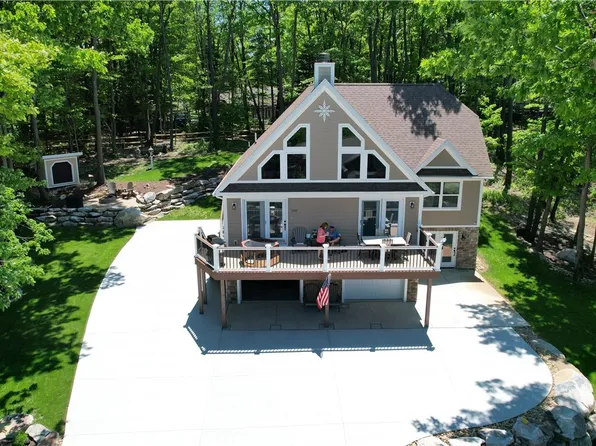 189 Ridgeview Rd, Hidden Valley, PA 15502