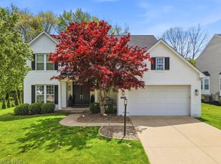 4420 Hillside Dr, Akron, OH 44321
