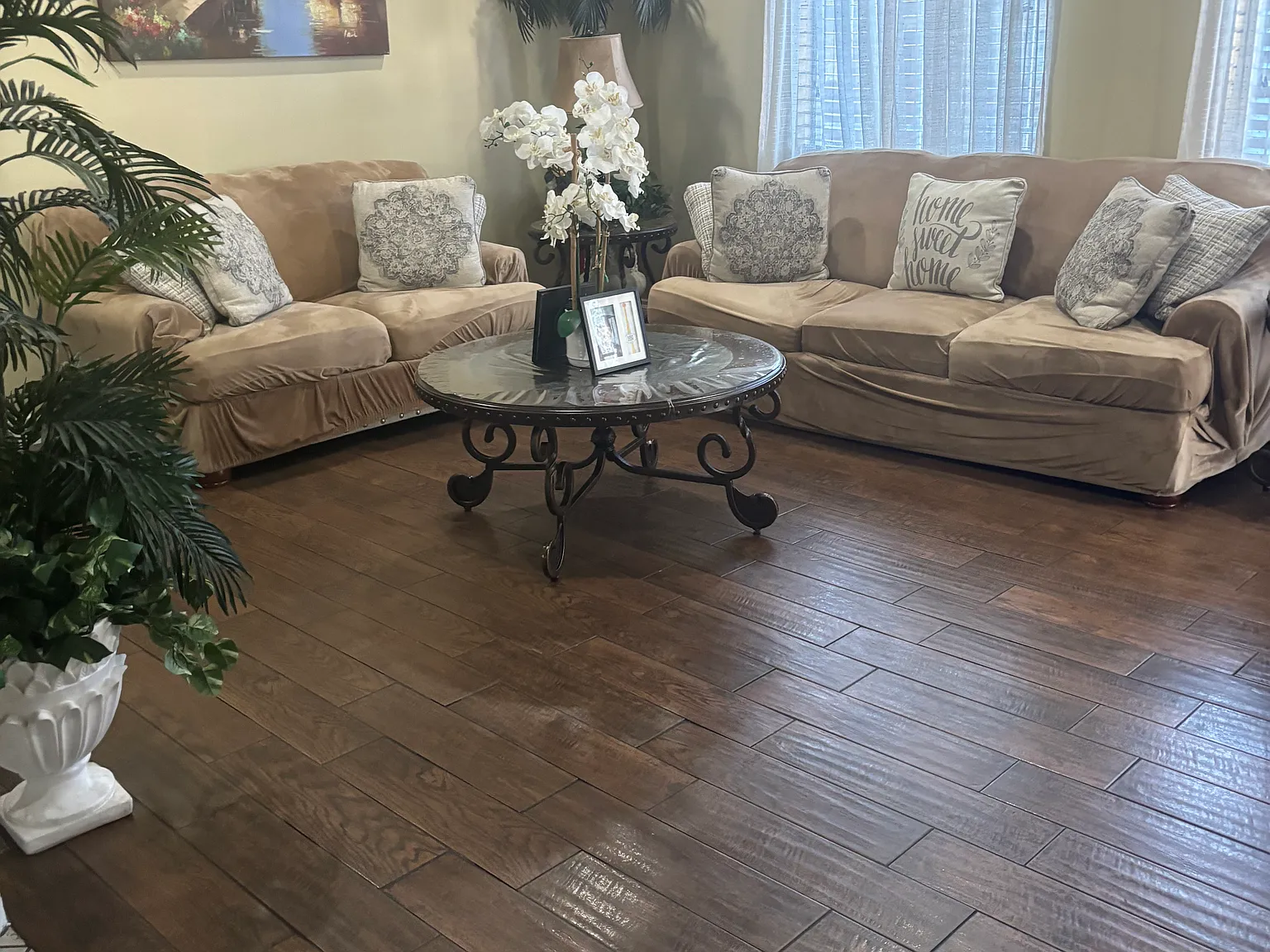 4 bed, 2.5 bath, 3000 sqft, $3,800 — Photo 4