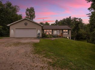 5293 Bartonville Rd, Belding, MI 48809