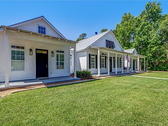 3rd image of 640 Gaines Ln