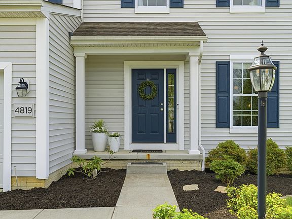 4th image of 4819 Black Sycamore Dr