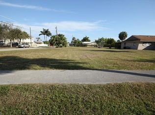135 Capri Blvd, Naples, FL 34113
