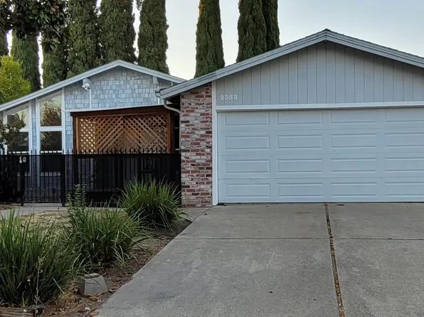 2353 Shropshire Dr, Stockton, CA 95209