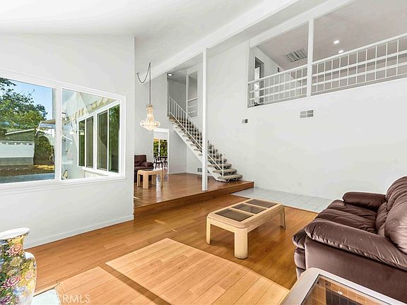 5th image of 11591 Luzon St