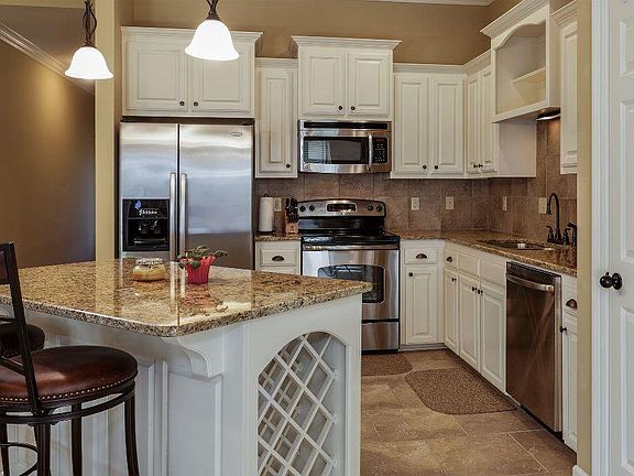3rd image of 17288 Wrenwood Dr