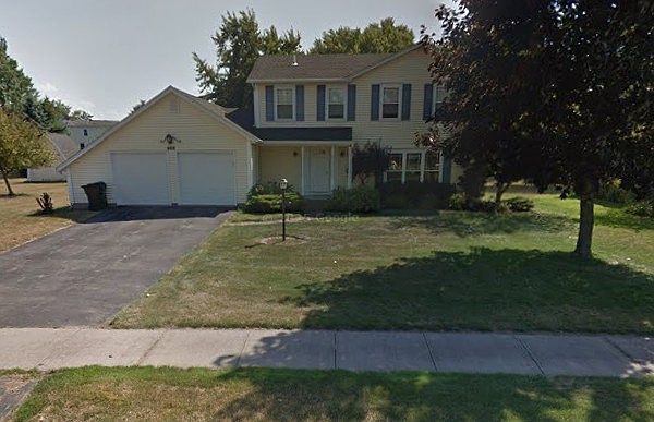 1st image of 465 Crosby Ln
