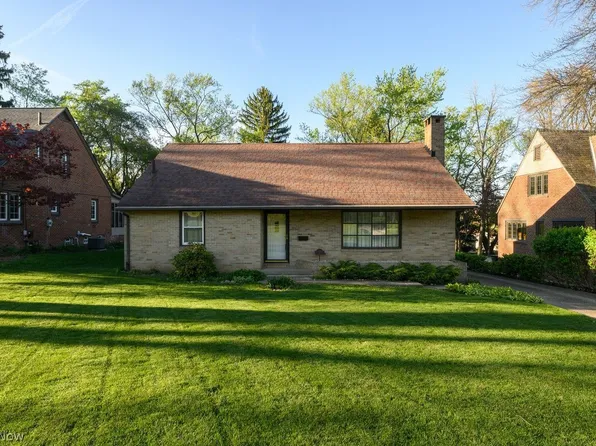 211 38th St NW, Canton, OH 44709