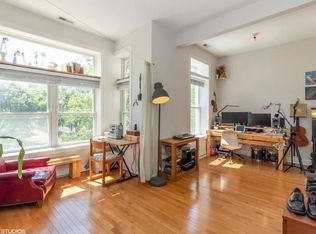 3326 W Monroe St, Chicago, IL 60624