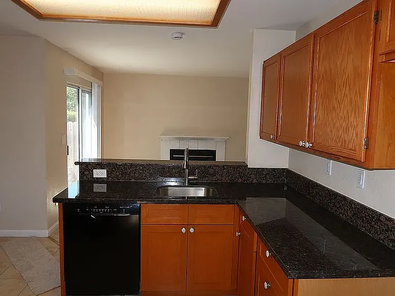 701 Deerfield Dr — Photo 13