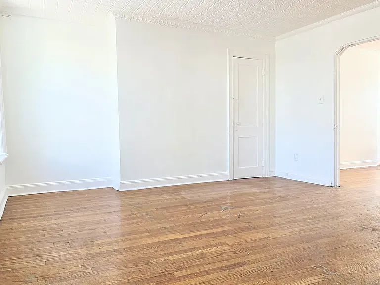 684 4th Ave #3 — Photo 5