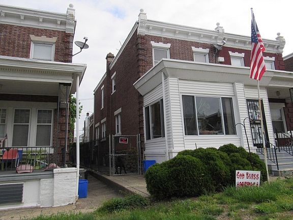 3rd image of 629 Elkins Ave