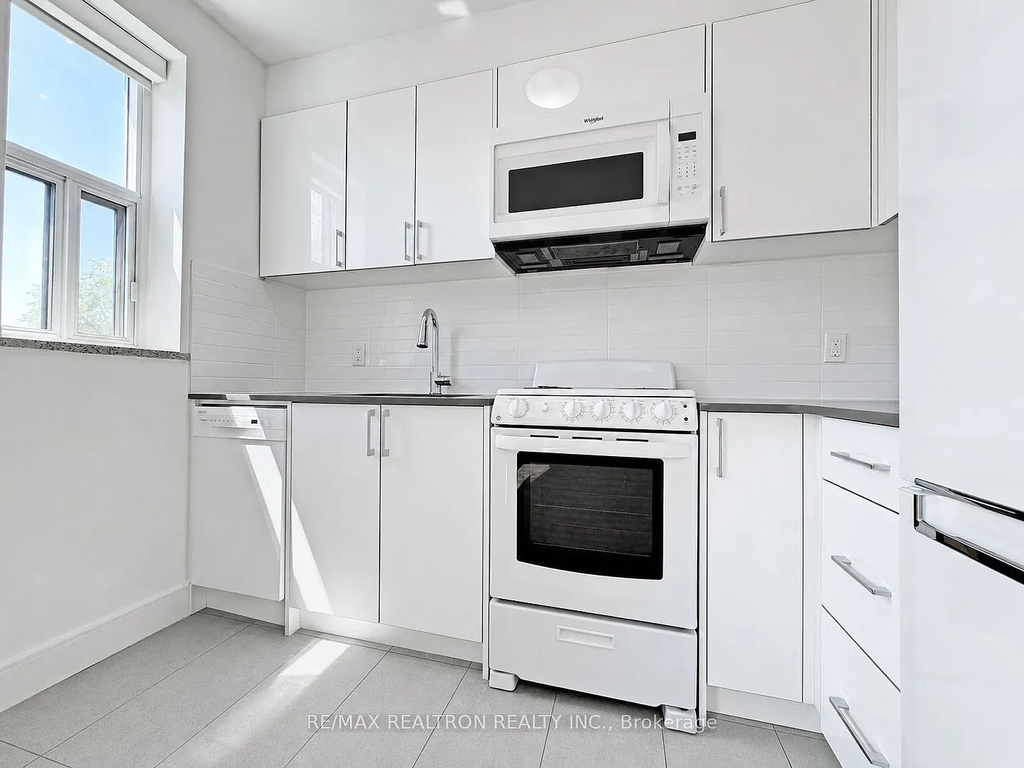 1 bed, $2,095 — Photo 4