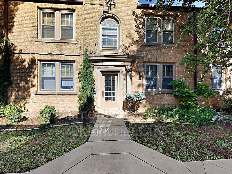 Windsor Court Apartments 2309 N Walker Ave Oklahoma City OK Zillow