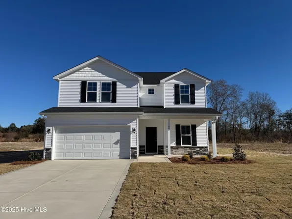 494 Ashley Heights Drive, Aberdeen, NC 28315