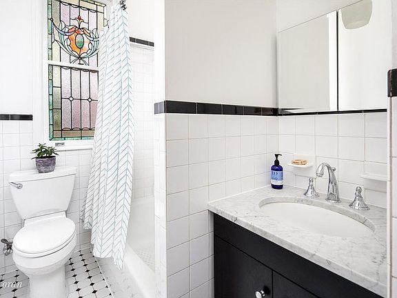 5th image of 133 8th Ave APT 2E