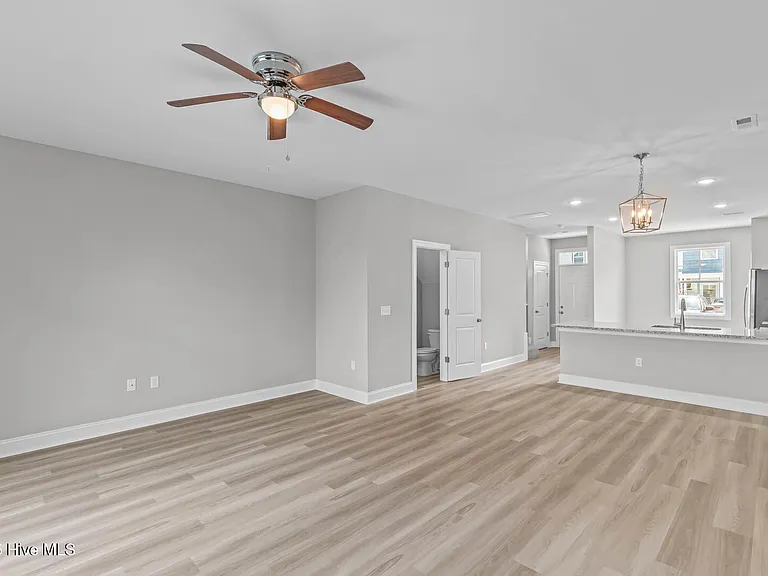 327 Starfish Ln — Photo 17