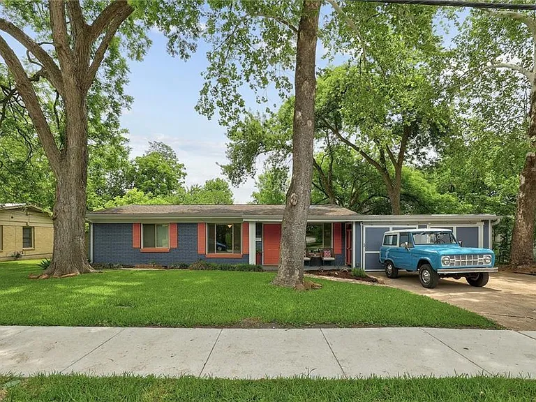 1101 Brentwood St — Photo 18