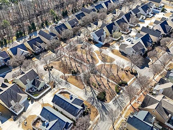 5th image of 821 Scales Rd